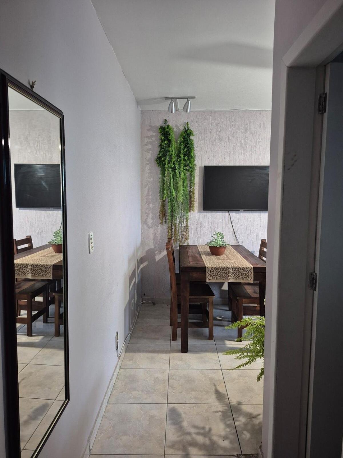 Com Varanda Ampla, Garagem Rotativa, A Poucos Metro Da Apartment