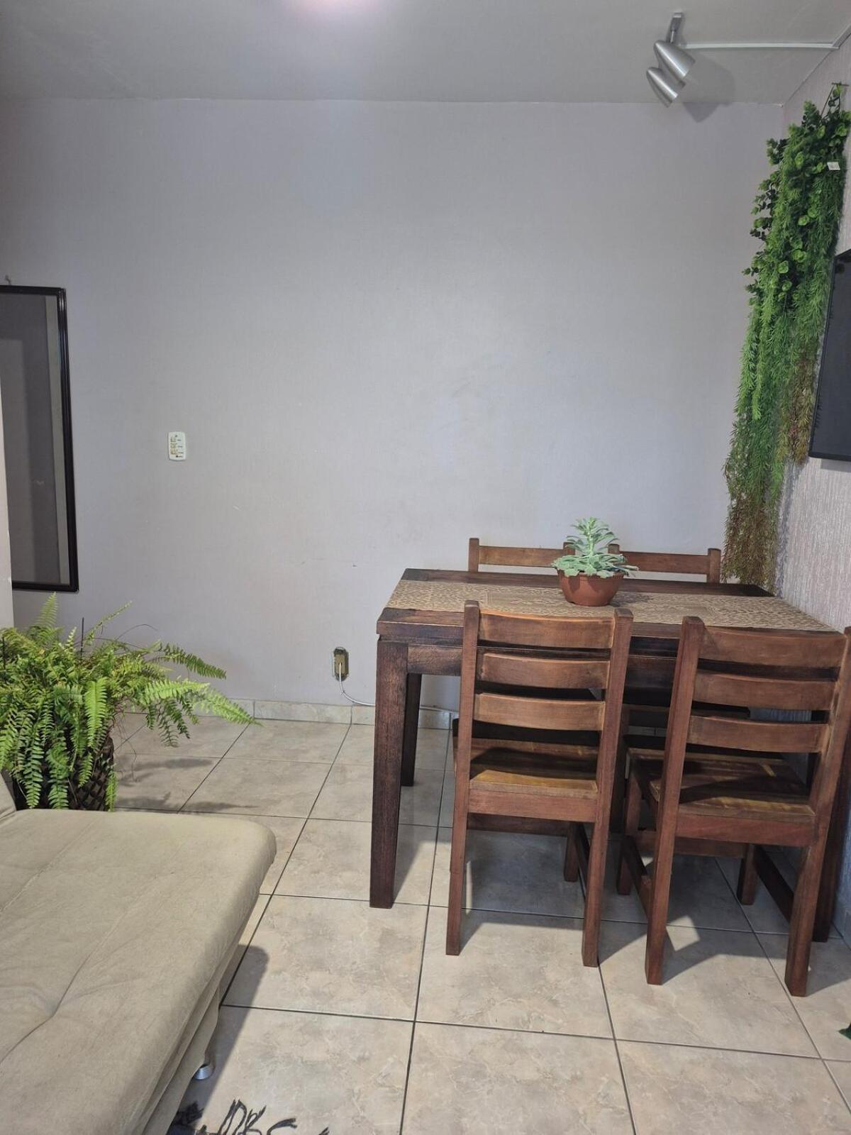 Com Varanda Ampla, Garagem Rotativa, A Poucos Metro Da * Balneário Camboriú