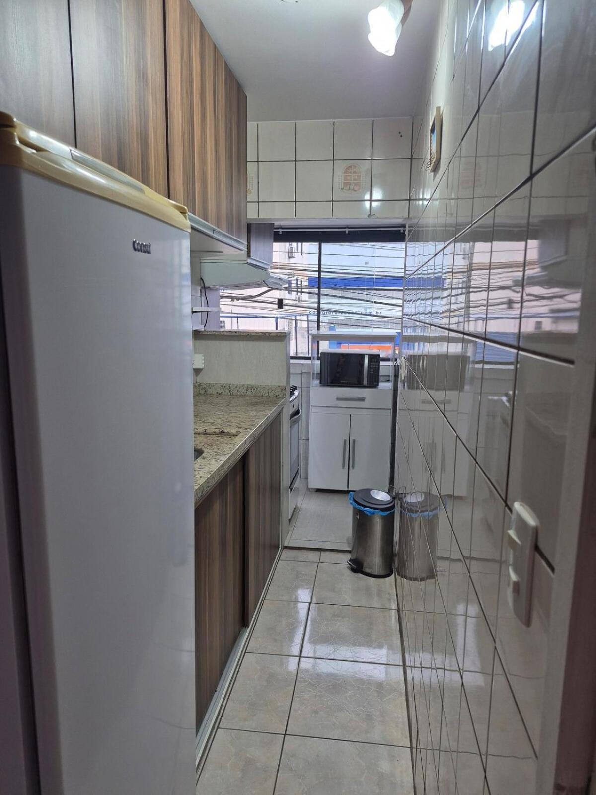 Com Varanda Ampla, Garagem Rotativa, A Poucos Metro Da Balneário Camboriú